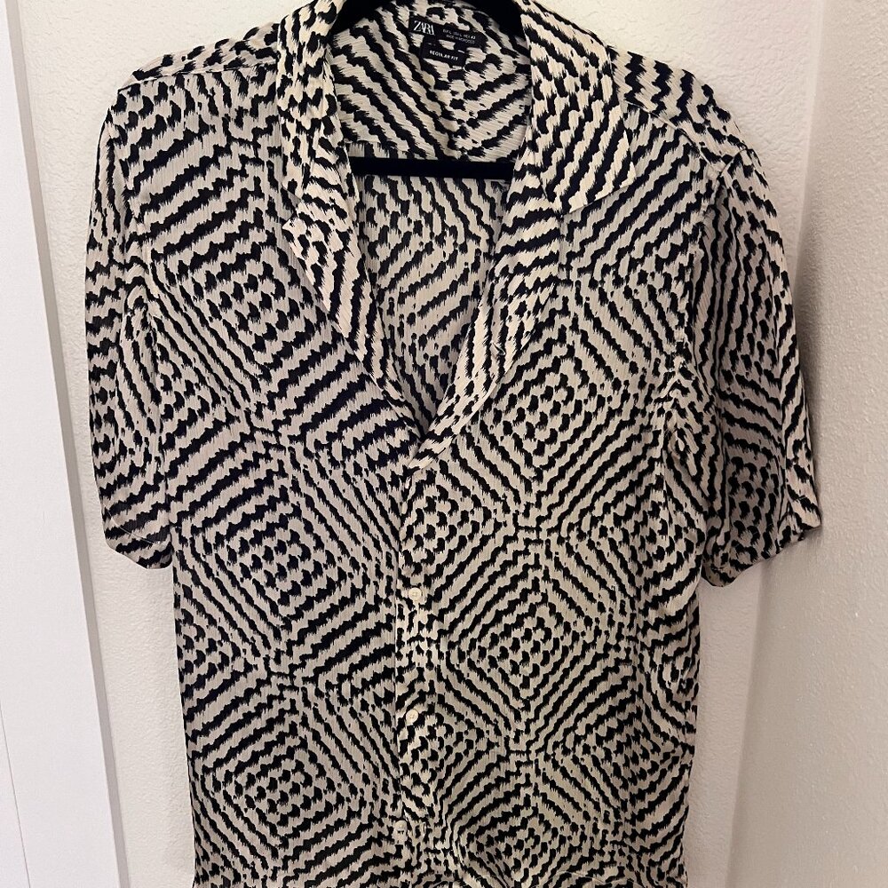 Zara Mens White and Black Satin Button Down